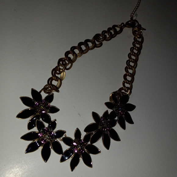 Coldwater creek black and goldtone necklace - Picture 3 of 8